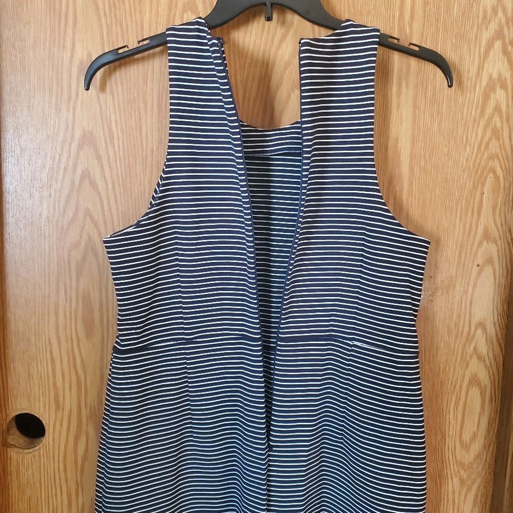 Banana Republic sleeveless halter sheath dress blue/white stripe size 14 - Picture 9 of 11